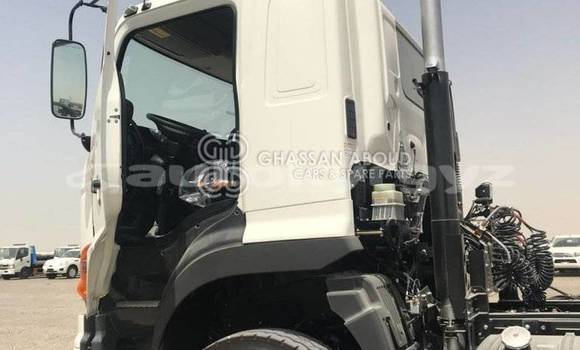 Buy New Hino SV White Truck in Import - Dubai in Batken Buy New Hino SV White Truck in Import - Dubai in Batken