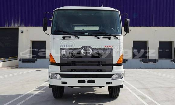 Buy New Hino ZS White Truck in Import - Dubai in Batken