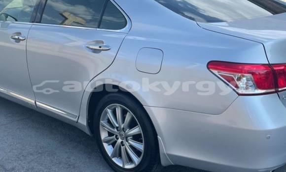 Buy Used Lexus ES Silver Car in Bishkek in Bishkek Buy Used Lexus ES Silver Car in Bishkek in Bishkek