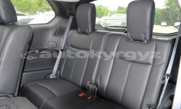 Buy Used Nissan Pathfinder White Car in Ala Buka in Jalal-Abad Buy Used Nissan Pathfinder White Car in Ala Buka in Jalal-Abad