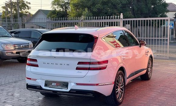 Buy Used Genesis G90 White Car in Bishkek in Bishkek Buy Used Genesis G90 White Car in Bishkek in Bishkek