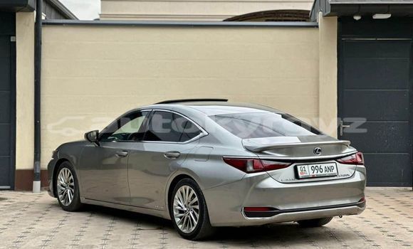 Buy Used Lexus ES Other Car in Bishkek in Bishkek Buy Used Lexus ES Other Car in Bishkek in Bishkek