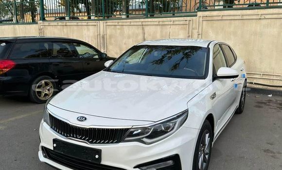 Buy Used Kia K5 White Car in Bishkek in Bishkek Buy Used Kia K5 White Car in Bishkek in Bishkek