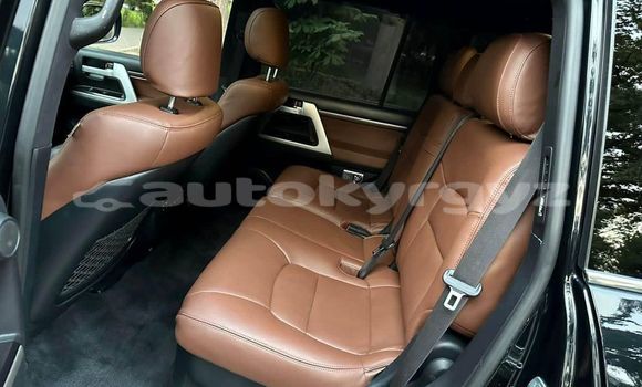 Buy Used Toyota Land Cruiser Black Car in Bishkek in Bishkek Buy Used Toyota Land Cruiser Black Car in Bishkek in Bishkek