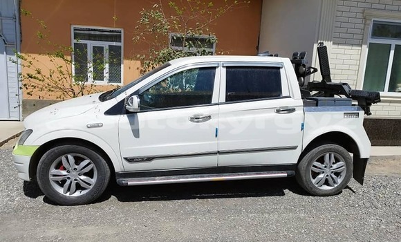 Buy Used SsangYong Actyon White Car in Bishkek in Bishkek Buy Used SsangYong Actyon White Car in Bishkek in Bishkek