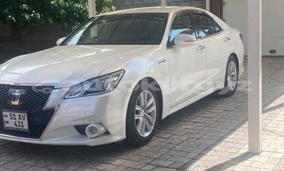 Buy Used Toyota Corolla White Car in Bishkek in Bishkek Buy Used Toyota Corolla White Car in Bishkek in Bishkek