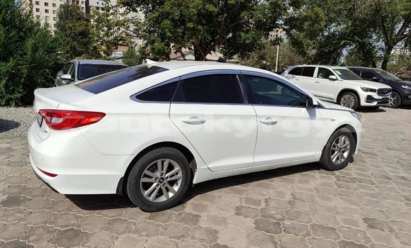 Buy Used Hyundai Sonata White Car in Bishkek in Bishkek Buy Used Hyundai Sonata White Car in Bishkek in Bishkek