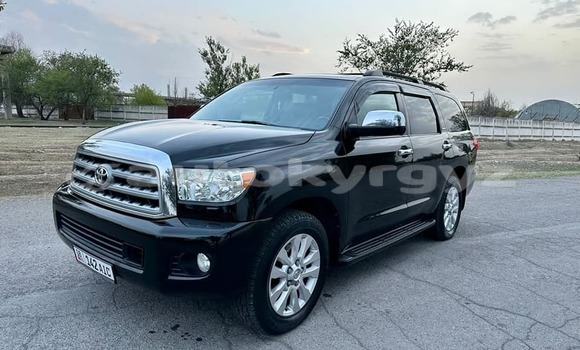 Buy Used Toyota Sequoia White Car in Bishkek in Bishkek Buy Used Toyota Sequoia White Car in Bishkek in Bishkek