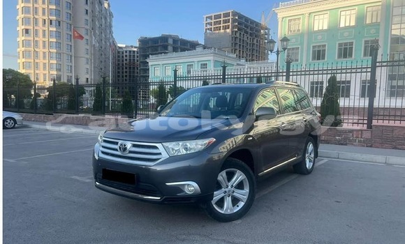 Buy Used Toyota Highlander Other Car in Bishkek in Bishkek Buy Used Toyota Highlander Other Car in Bishkek in Bishkek