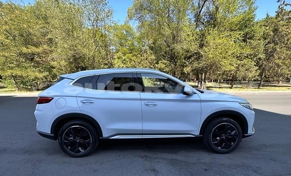 Buy Used BYD E6 White Car in Bishkek in Bishkek Buy Used BYD E6 White Car in Bishkek in Bishkek