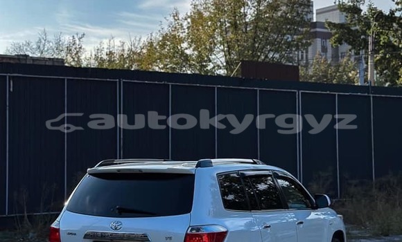 Buy Used Toyota Highlander White Car in Bishkek in Bishkek Buy Used Toyota Highlander White Car in Bishkek in Bishkek