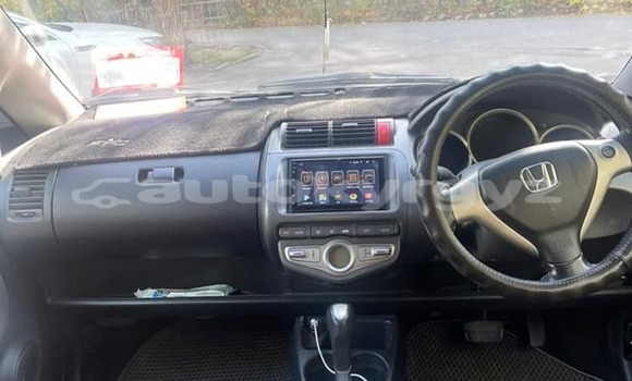 Buy Used Honda FIT White Car in Bishkek in Bishkek Buy Used Honda FIT White Car in Bishkek in Bishkek