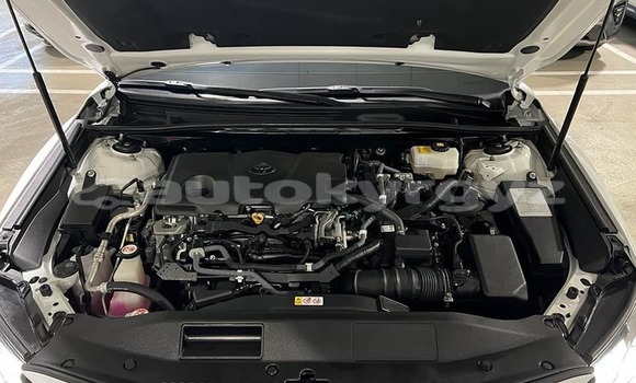 Buy Used Toyota Camry White Car in Bishkek in Bishkek Buy Used Toyota Camry White Car in Bishkek in Bishkek