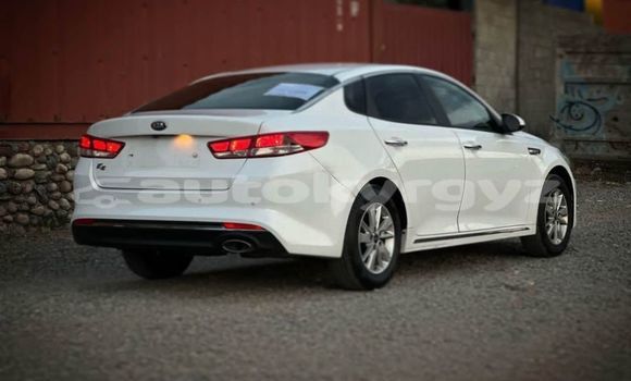 Buy Used Kia K5 White Car in Bishkek in Bishkek Buy Used Kia K5 White Car in Bishkek in Bishkek