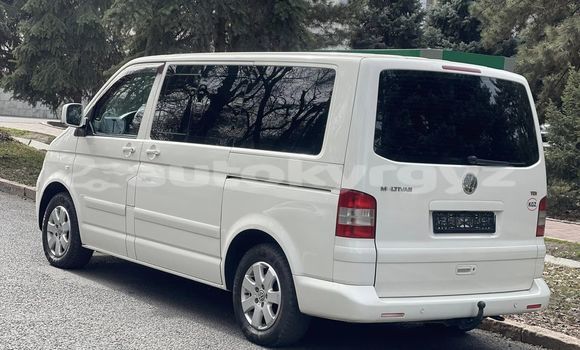 Buy Used Volkswagen Multivan White Car in Bishkek in Bishkek Buy Used Volkswagen Multivan White Car in Bishkek in Bishkek