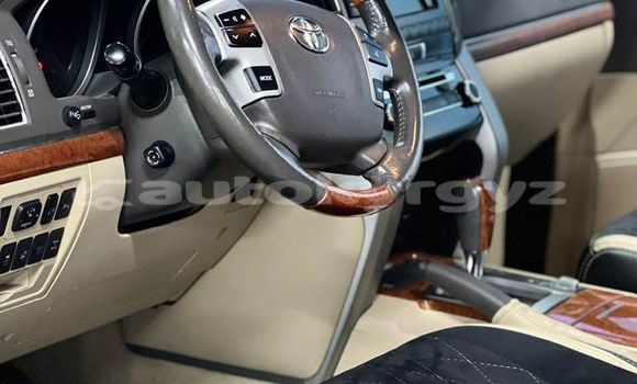Buy Used Toyota Highlander Black Car in Bishkek in Bishkek Buy Used Toyota Highlander Black Car in Bishkek in Bishkek