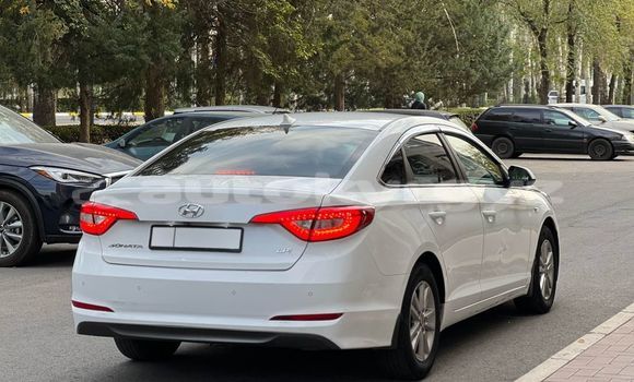Buy Used Hyundai Sonata White Car in Bishkek in Bishkek Buy Used Hyundai Sonata White Car in Bishkek in Bishkek
