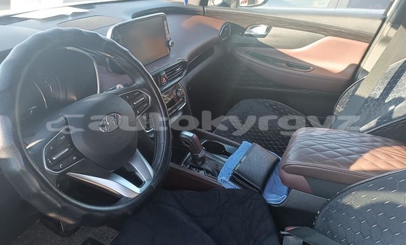 Buy Used Hyundai Santa Fe White Car in Bishkek in Bishkek Buy Used Hyundai Santa Fe White Car in Bishkek in Bishkek
