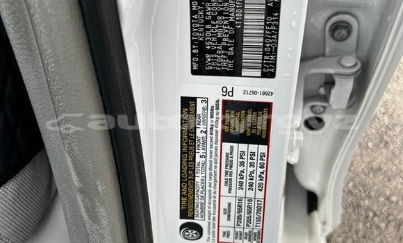 Buy Used Toyota Camry White Car in Bishkek in Bishkek Buy Used Toyota Camry White Car in Bishkek in Bishkek