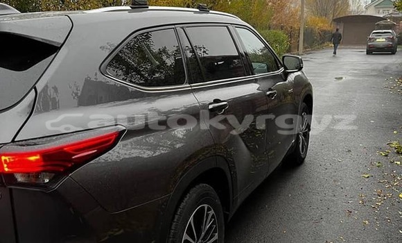 Buy Used Toyota Highlander Black Car in Bishkek in Bishkek Buy Used Toyota Highlander Black Car in Bishkek in Bishkek