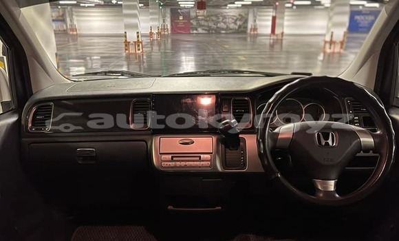 Buy Used Honda Stepwgn White Car in Bishkek in Bishkek Buy Used Honda Stepwgn White Car in Bishkek in Bishkek