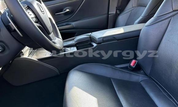 Buy Used Lexus ES Black Car in Bishkek in Bishkek Buy Used Lexus ES Black Car in Bishkek in Bishkek