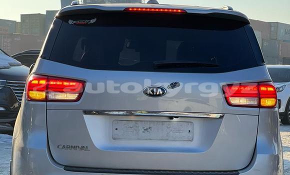 Buy Import Kia Carnival Silver Car in Bishkek in Bishkek Buy Import Kia Carnival Silver Car in Bishkek in Bishkek