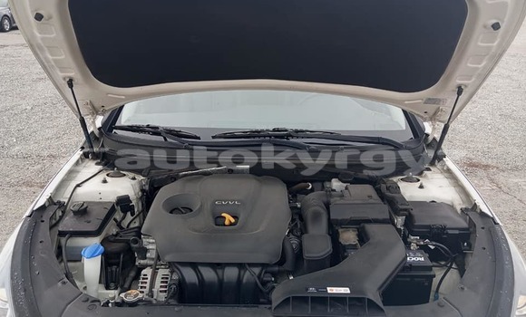 Buy Used Hyundai Avante White Car in Balykchy in Issyk-Kul Buy Used Hyundai Avante White Car in Balykchy in Issyk-Kul