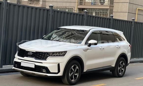 Buy Used Kia Sorento White Car in Ananyevo in Issyk-Kul Buy Used Kia Sorento White Car in Ananyevo in Issyk-Kul