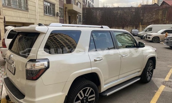 Buy Used Toyota Highlander White Car in Balykchy in Issyk-Kul Buy Used Toyota Highlander White Car in Balykchy in Issyk-Kul
