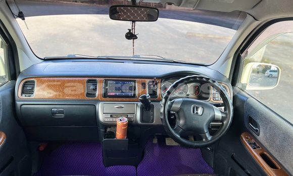 Buy Used Honda Stepwgn White Car in Balykchy in Issyk-Kul Buy Used Honda Stepwgn White Car in Balykchy in Issyk-Kul