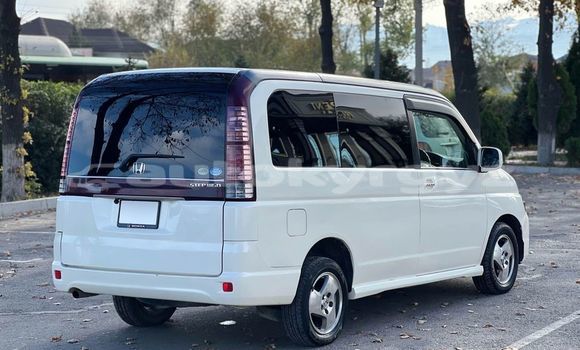 Buy Used Honda Stepwgn White Car in Balykchy in Issyk-Kul Buy Used Honda Stepwgn White Car in Balykchy in Issyk-Kul