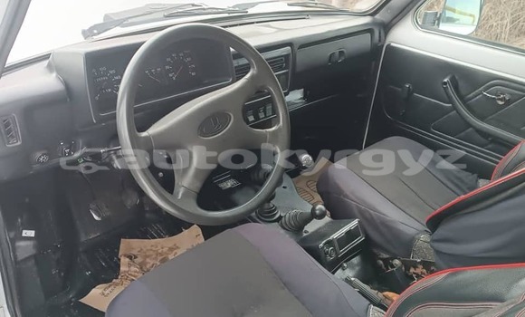 Buy Used Toyota Aurion White Car in Ananyevo in Issyk-Kul