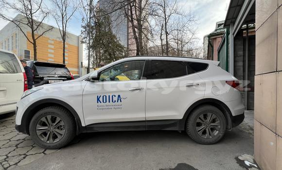 Buy Used Hyundai Santa Fe White Car in Bishkek in Bishkek Buy Used Hyundai Santa Fe White Car in Bishkek in Bishkek