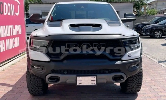 Buy Used Nissan 350Z White Car in Batken in Batken Buy Used Nissan 350Z White Car in Batken in Batken