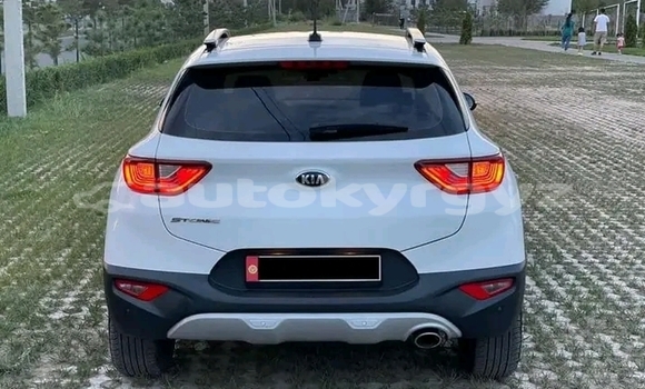 Buy Used Kia Stonic White Car in Batken in Batken Buy Used Kia Stonic White Car in Batken in Batken