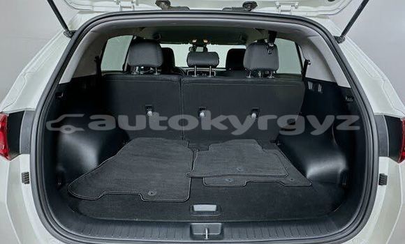 Buy Used Kia Sportage White Car in Ak–Terek in Issyk-Kul Buy Used Kia Sportage White Car in Ak–Terek in Issyk-Kul