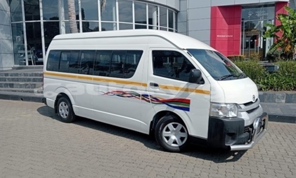 Buy Used Toyota Hiace White Car in Bishkek in Bishkek Buy Used Toyota Hiace White Car in Bishkek in Bishkek