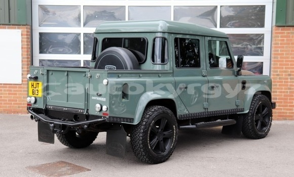 Buy Used Land Rover Defender Green Car in Bishkek in Bishkek Buy Used Land Rover Defender Green Car in Bishkek in Bishkek