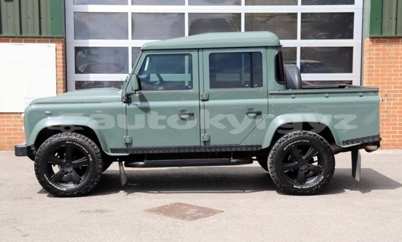 Buy Used Land Rover Defender Green Car in Bishkek in Bishkek Buy Used Land Rover Defender Green Car in Bishkek in Bishkek