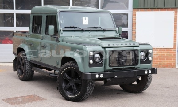 Buy Used Land Rover Defender Green Car in Bishkek in Bishkek Buy Used Land Rover Defender Green Car in Bishkek in Bishkek