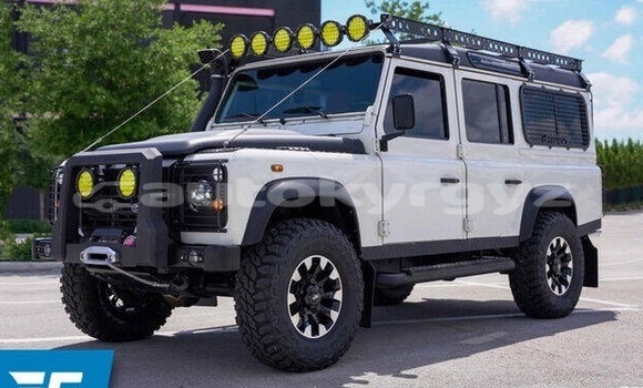 Buy Used Land Rover Defender White Car in Bishkek in Bishkek