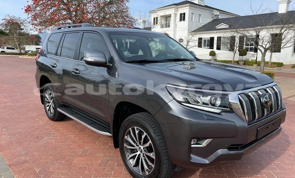Buy Used Toyota Land Cruiser Prado Blue Car in Bishkek in Bishkek Buy Used Toyota Land Cruiser Prado Blue Car in Bishkek in Bishkek