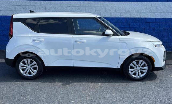 Buy Used Kia Soul White Car in Bishkek in Bishkek Buy Used Kia Soul White Car in Bishkek in Bishkek