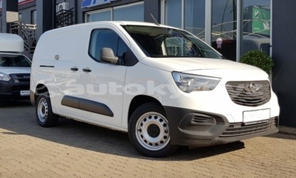 Buy Used Opel Combo White Car in Bishkek in Bishkek