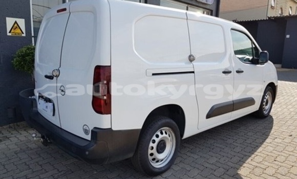 Buy Used Opel Combo White Car in Bishkek in Bishkek Buy Used Opel Combo White Car in Bishkek in Bishkek