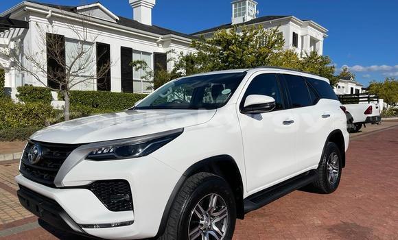 Buy Used Toyota Fortuner White Car in Bishkek in Bishkek Buy Used Toyota Fortuner White Car in Bishkek in Bishkek