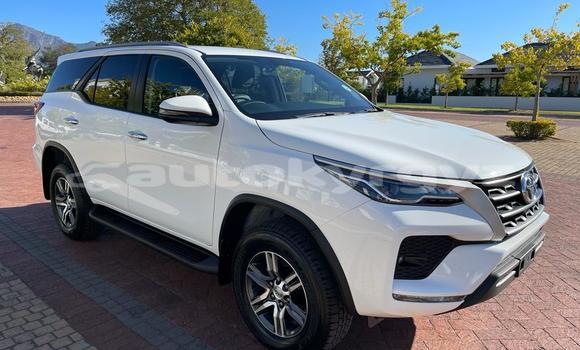 Buy Used Toyota Fortuner White Car in Bishkek in Bishkek Buy Used Toyota Fortuner White Car in Bishkek in Bishkek