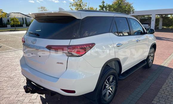 Buy Used Toyota Fortuner White Car in Bishkek in Bishkek Buy Used Toyota Fortuner White Car in Bishkek in Bishkek