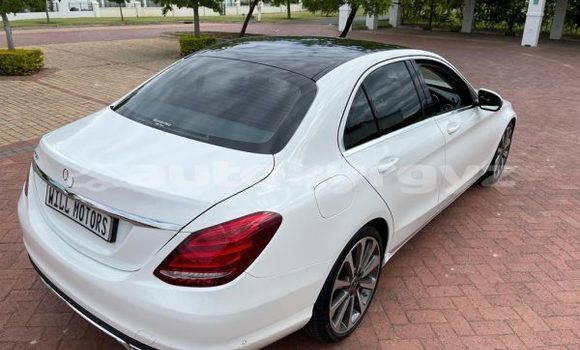 Buy Used Mercedes-Benz C250 coupe White Car in Bishkek in Bishkek Buy Used Mercedes-Benz C250 coupe White Car in Bishkek in Bishkek